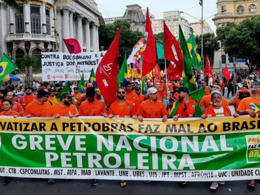 Petroleiros protestaram no Rio de Janeiro, contra demissões no Paraná. Foto: Luiz Carvalho/Sindipetro