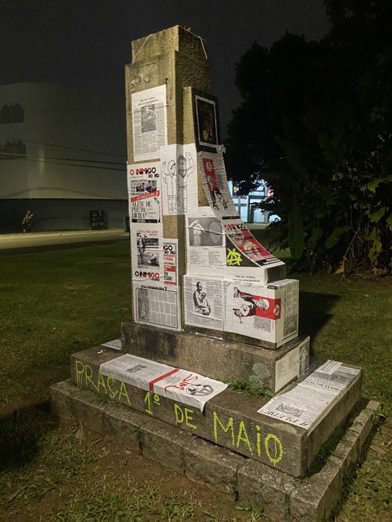 Em Joinville SC Praça Getúlio Vargas é renomeada como Praça º de Maio Repórter Popular O